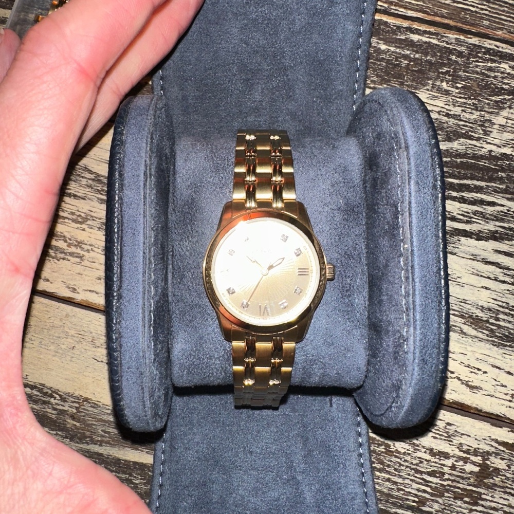 Diamond Bulova watch - Picture 6 of 6